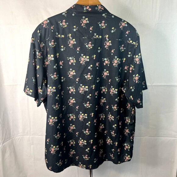 Simply Southern Floral Short Sleeve Button Up Mens Size Large - Picture 2 of 8